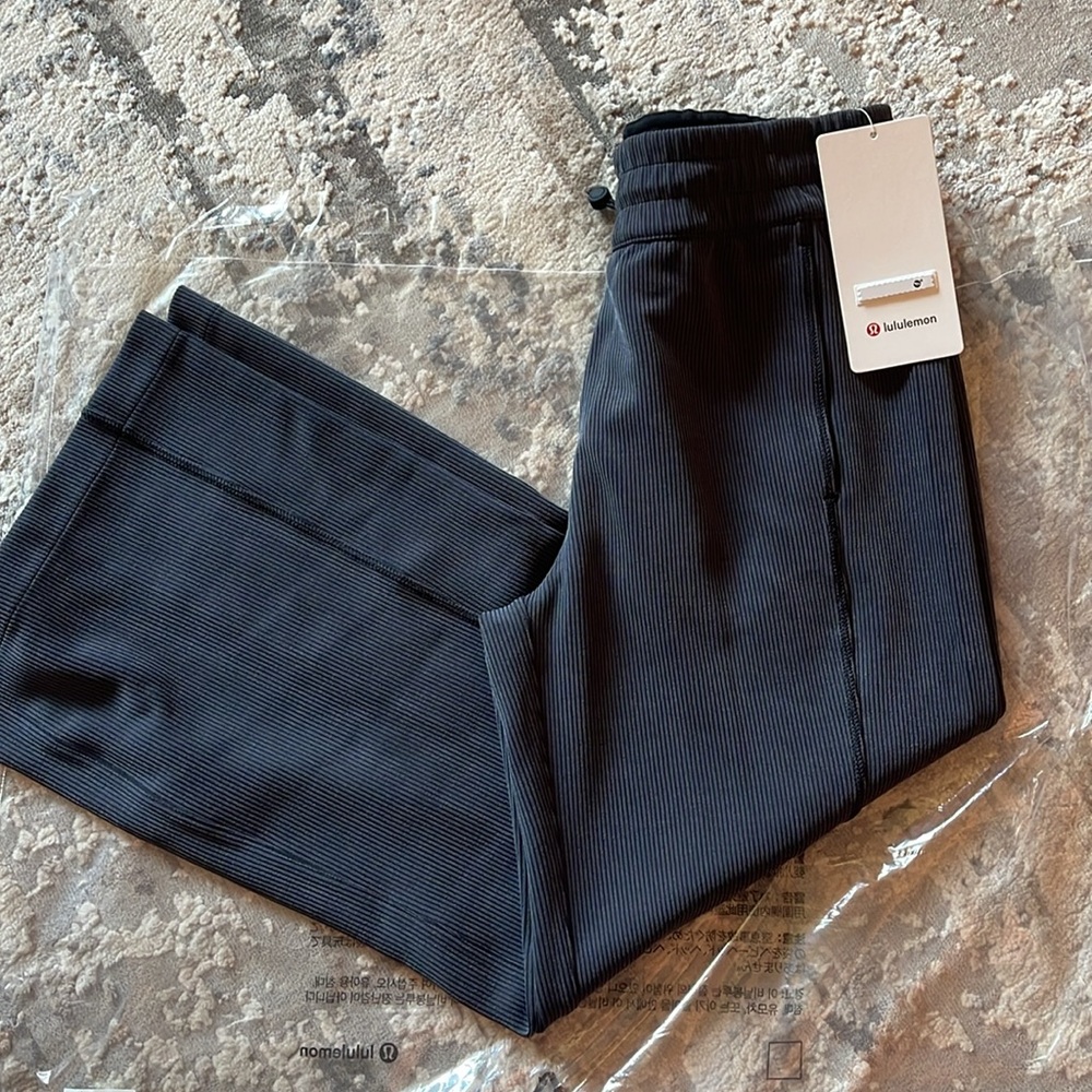 Lululemon Ribbed Softstreme Pants - Picture 4 of 6